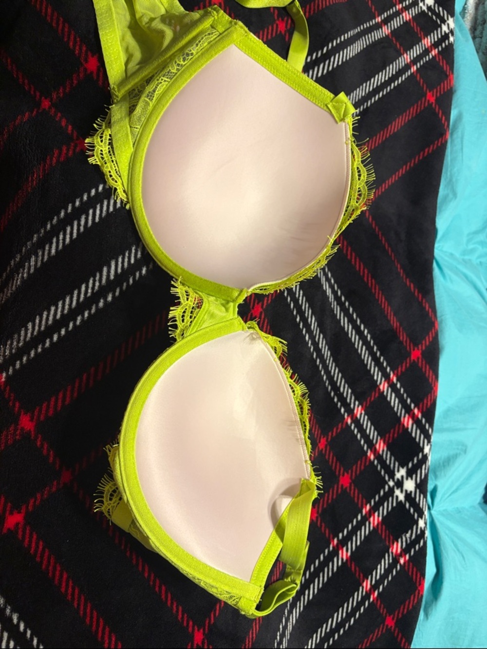 Victoria secret Lace Push-Up Bra in Neon Yellow with Rhinestone Straps 36DD - Picture 3 of 6